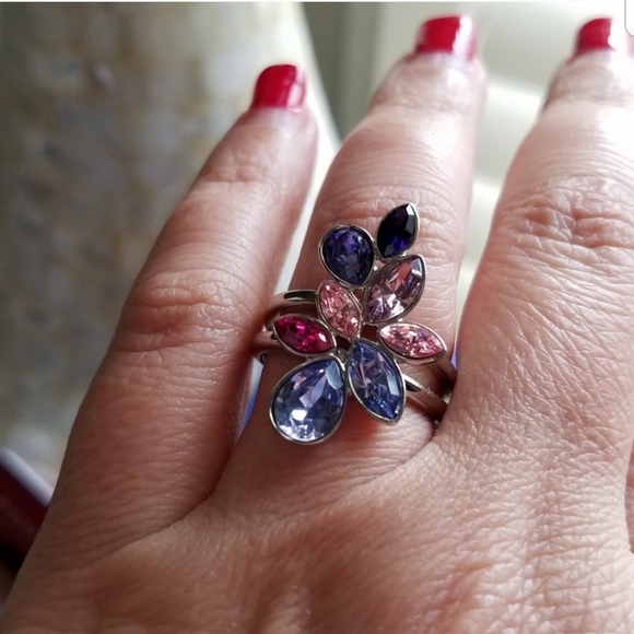 Authentic Swarovski Ring NWT - Picture 3 of 9